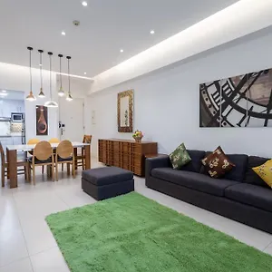 New 2br Of 86sqm With Parking & Netflix In Bgc Apartment Manila